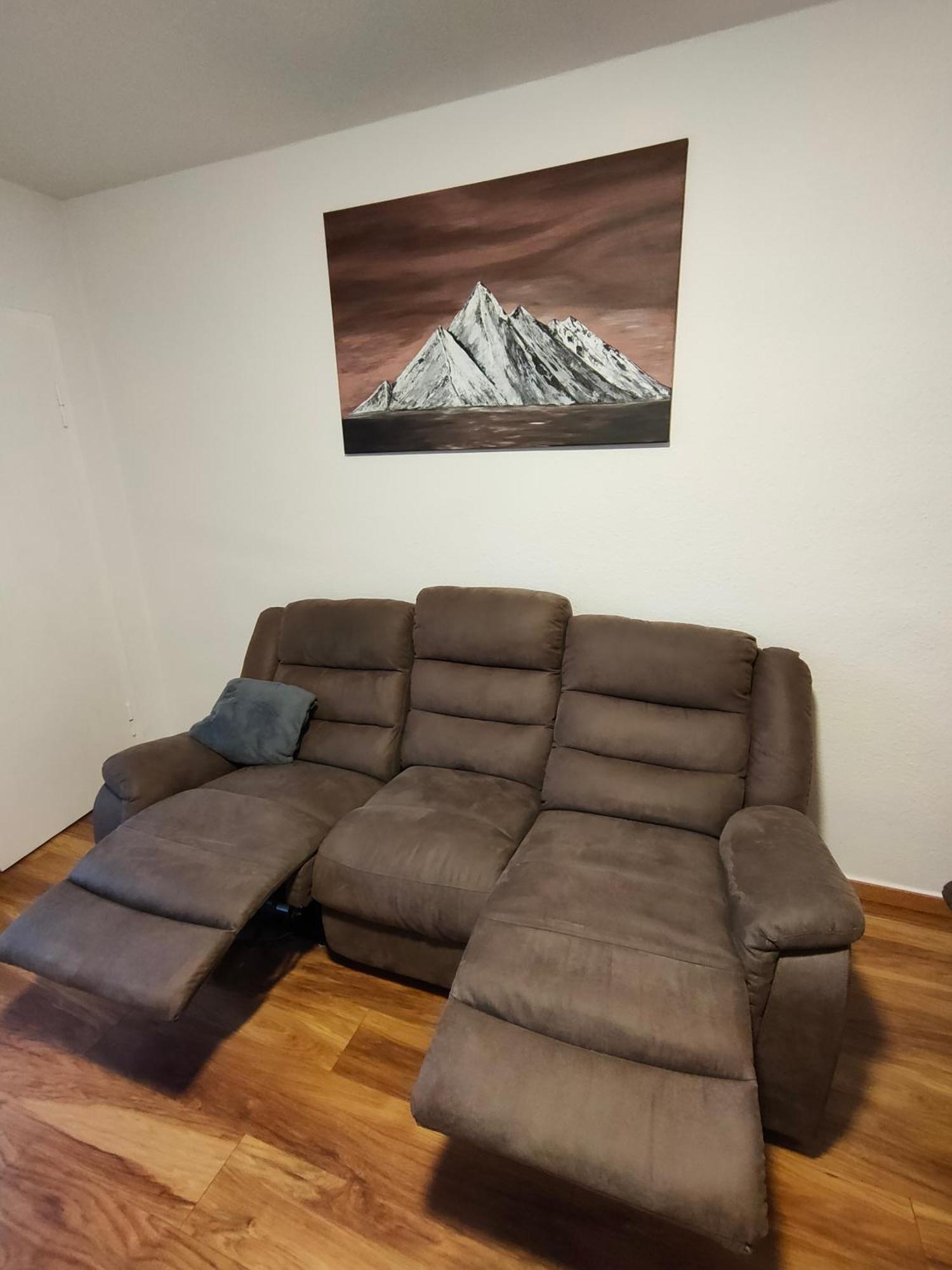 Large Central Apartment - Modern & Fully Equipped - Near Fair โคโลญ ภายนอก รูปภาพ